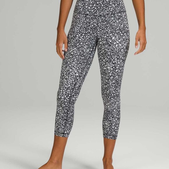 Lululemon Align HR Crop 23"Floral Alpine White/Black-14 - Picture 1 of 10